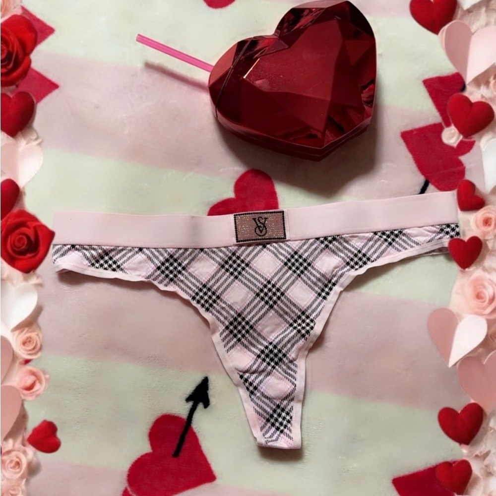 Victoria's Secret Pink Blink Floral Thong